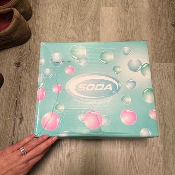 SODA Mid-Ankle Bootie Size 6.5 - Picture 7 of 7